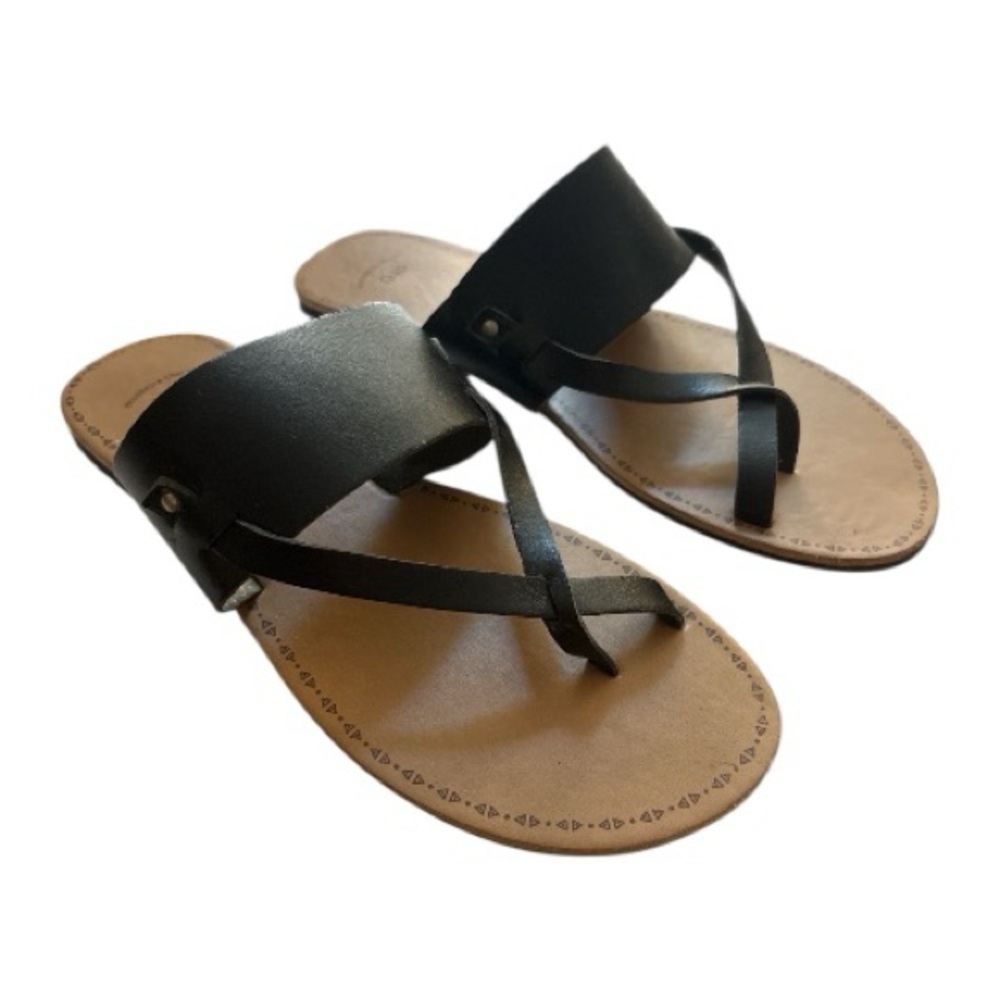 ✨ Gap Black Leather Sandals ✨